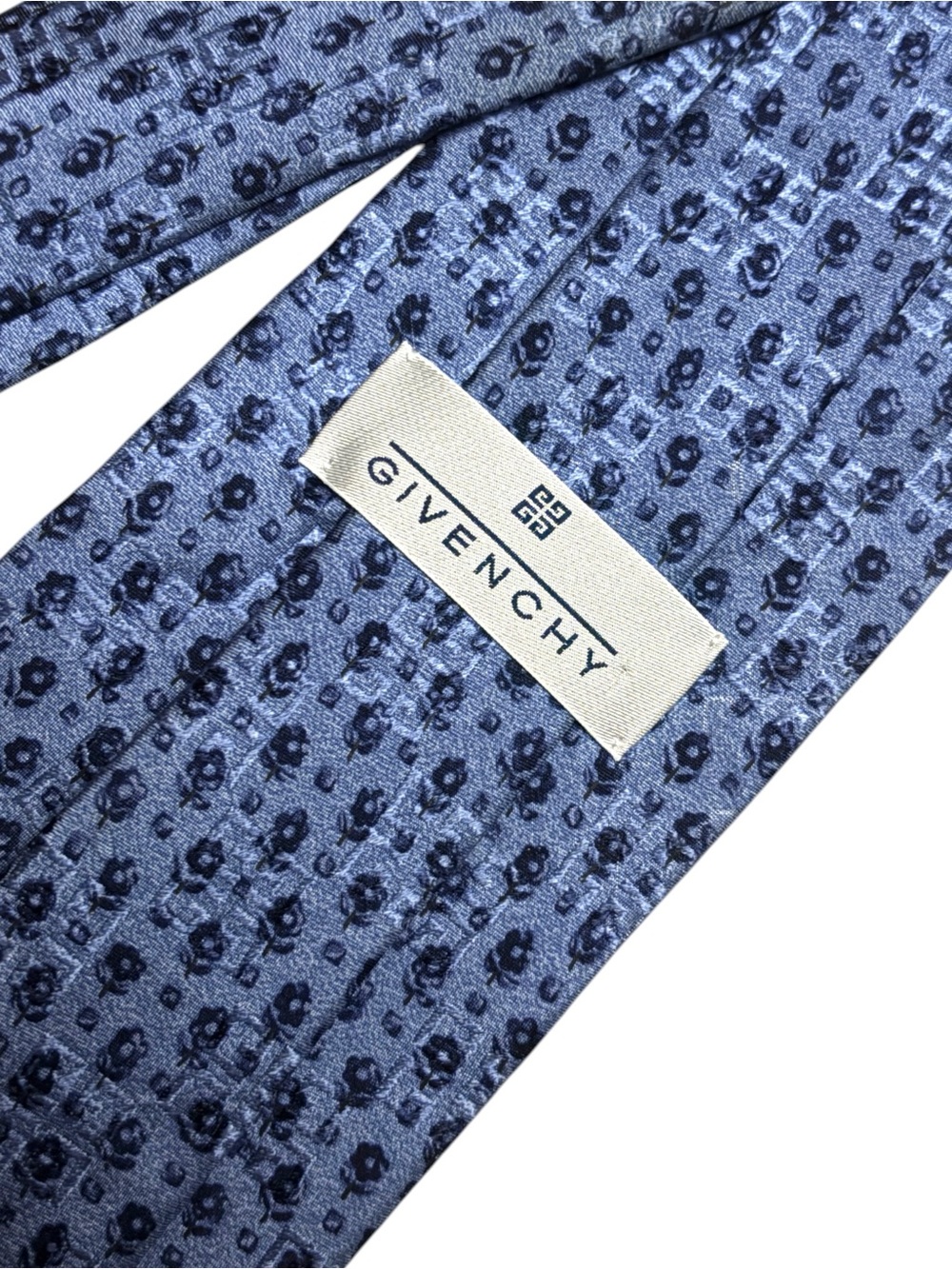GIVENCHY silk tie